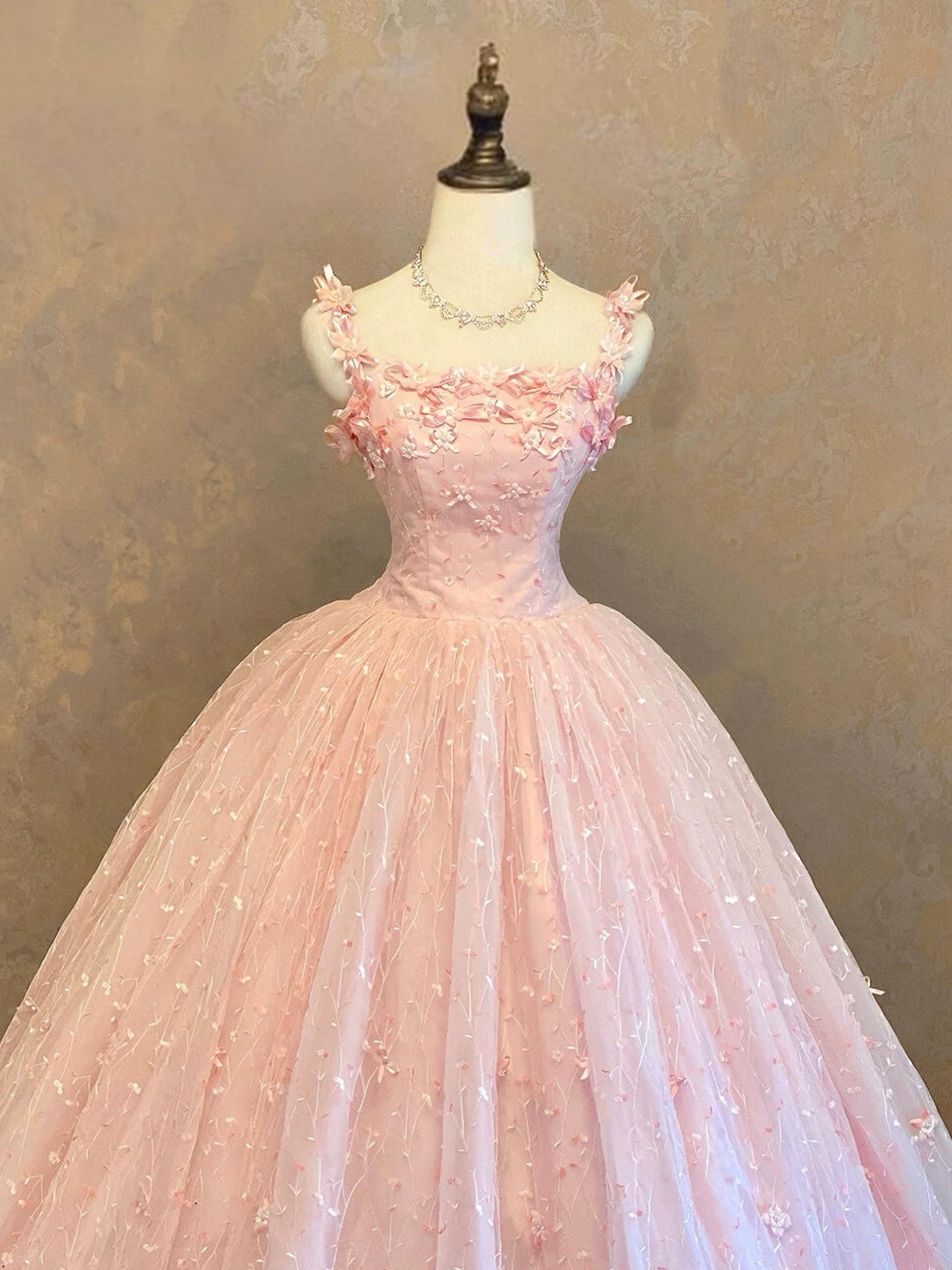 New 2026 Ball Gown Quinceanera Dresses Ruffles Pink Lace Party Cute Sweet 16 Birthday Outfits Dress AB2224