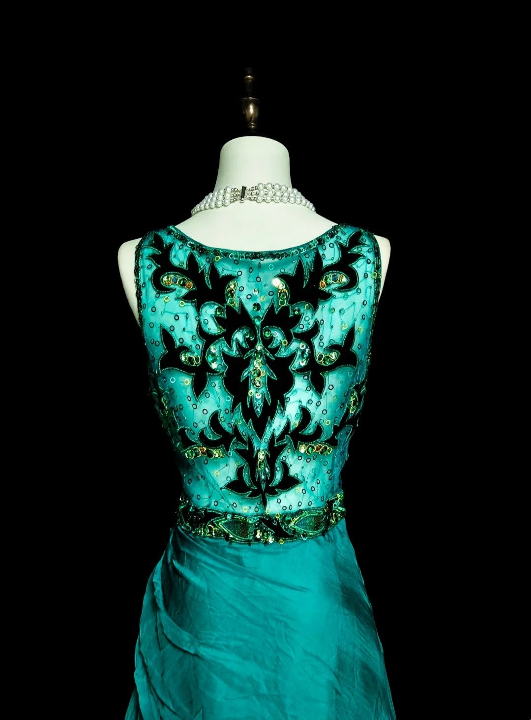 Modest A line V Neck Green With Beaded Bodice College Formal Outfit Long Prom Graduation Dresses For Teens N1296