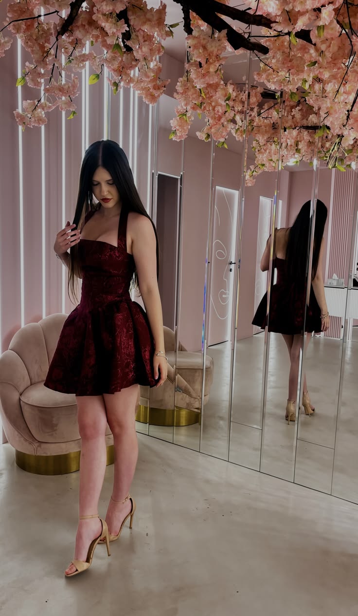 Stylish Ball Gown Halter Burgundy Lace Semi-formal 12th Grad Short Inspo Homecoming Dresses RB4516