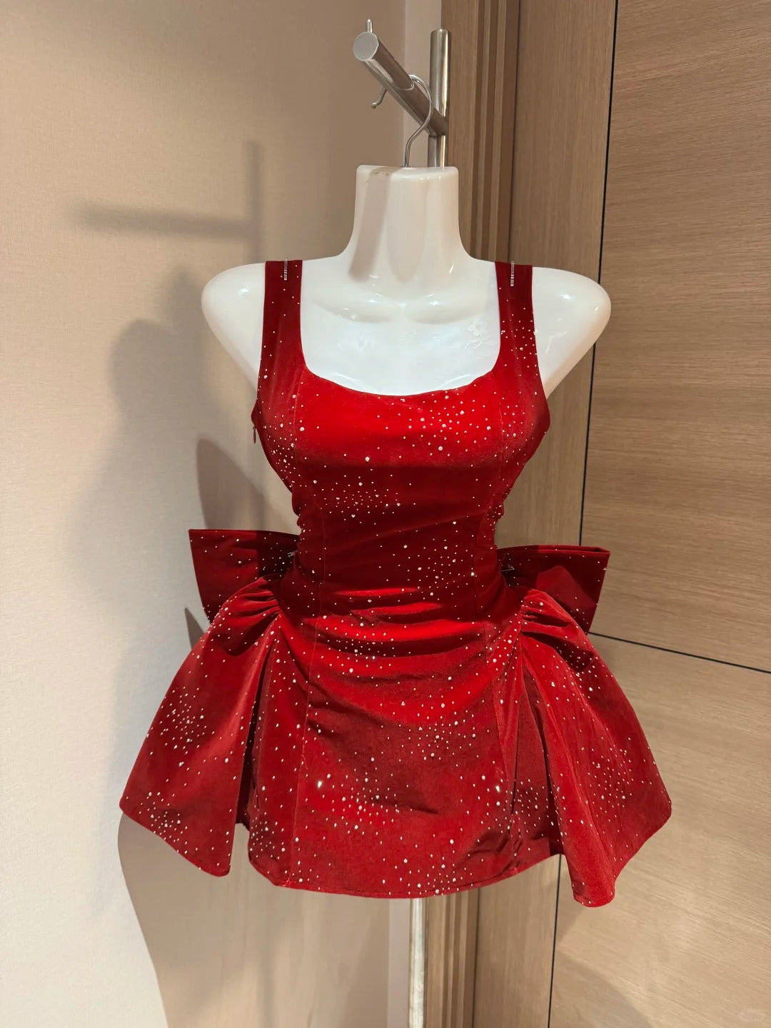 Cute Sheath Square Neck Red Velvet Short Night In Rio Inspo Hoco Dress Ideas Homecoming Dresses RB4036
