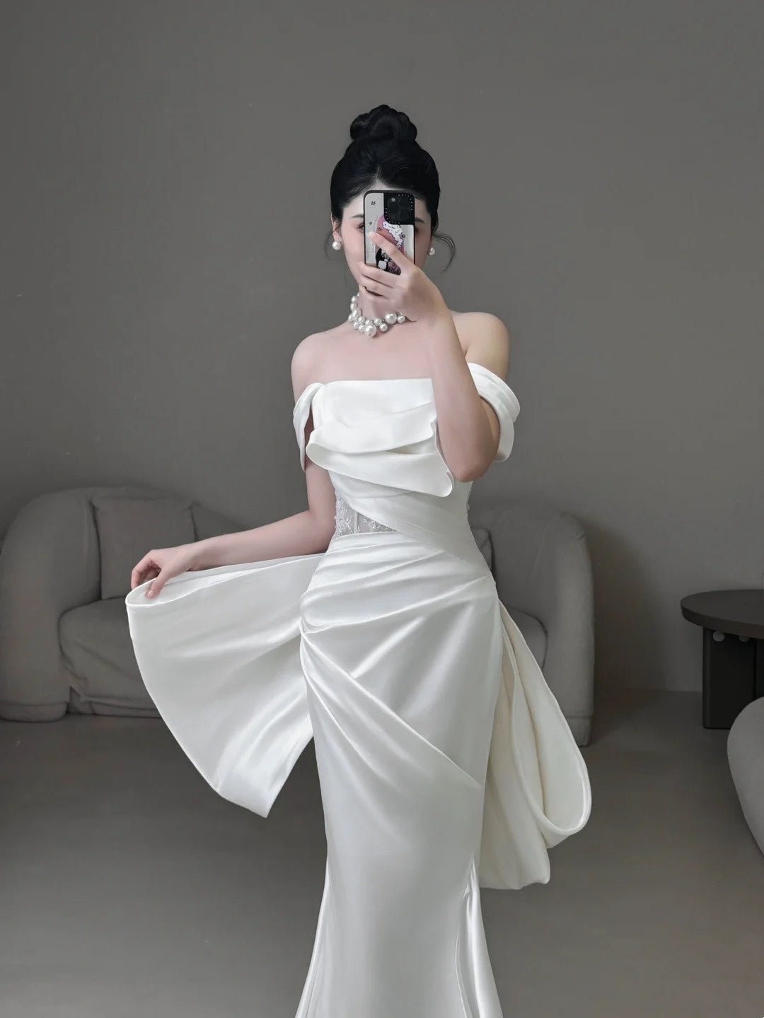 Classic Mermaid Wedding Dresses Off The Shoulder Satin White With Short Sleeves Brides Dress Summer Bridal Gowns N235