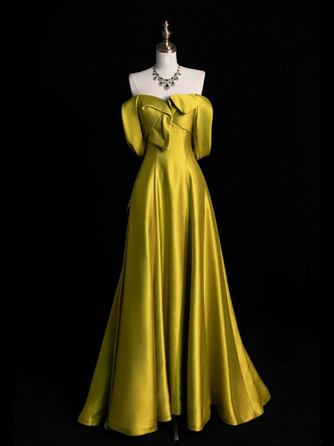 Modest A line Off The Shoulder Satin Green College Formal Outfit Long Prom Graduation Dresses For Teens N1168