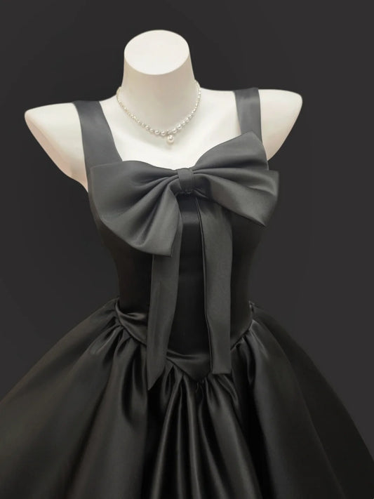 Beautiful Ball Gown Square Neck Little Black Dress With Bow Satin 12th Grad Short Mini length Aesthetic Homecoming Dresses RB4362