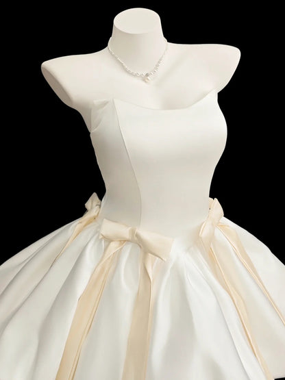 Romantic Ball Gown Strapless Ivory Satin Senior Short Graduation High School Homecoming Dresses N4548