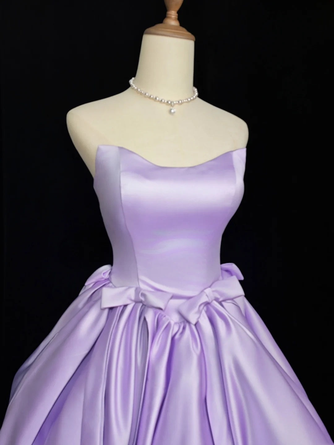 Romantic Ball Gown Strapless Lilac Satin Senior Short With Bow-knot Graduation High School Homecoming Dresses N4499