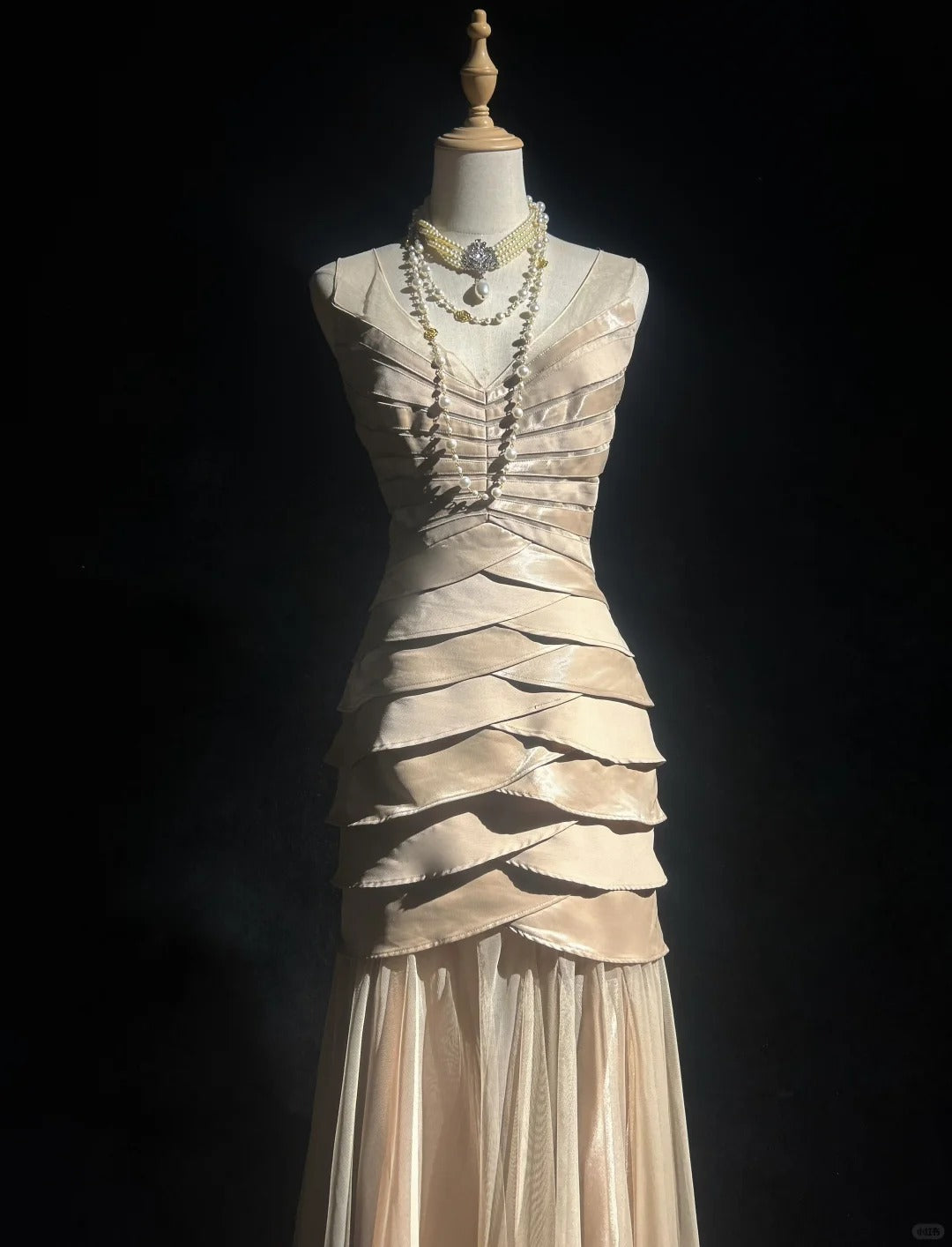 Vintage Prom Aesthetic Dresses Mermaid V Neck Champagne With Layers Long Formal Dress N3029