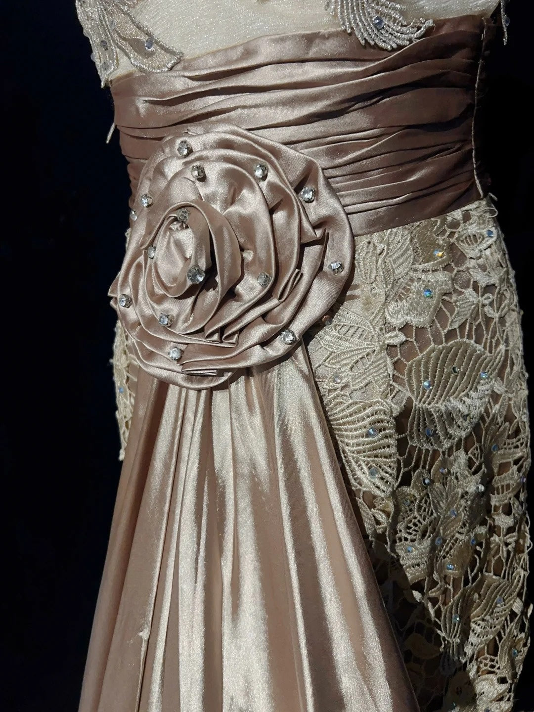 Vintage Prom Dresses 1980s Mermaid V Neck Pink Lace With Appliqued Beaded Long Prom Gown N3112
