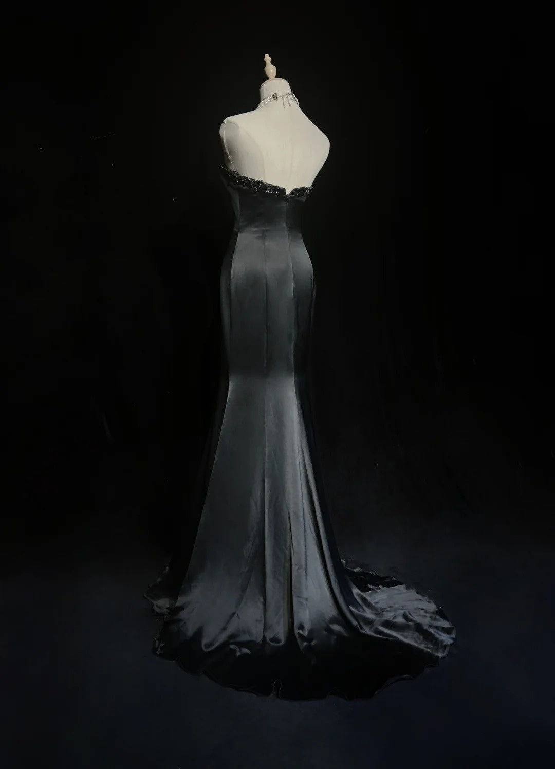 Vintage Prom Dresses Mermaid Sweetheart Black Satin With Beading Long Formal Dress N2507