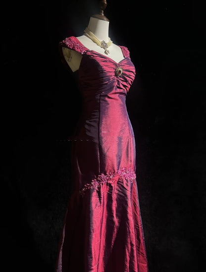 Vintage Prom Dresses Mermaid Sweetheart Burgundy Taffeta With Applique Long Formal Dress N2445