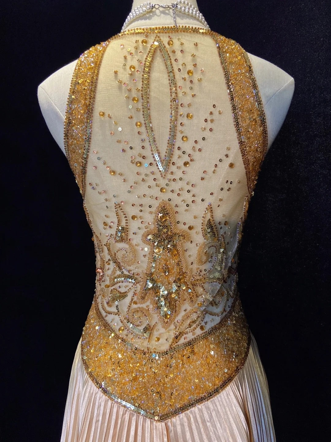 Vintage Prom Dresses 80s A Line Halter Sleeveless Gold With Beading Semi Formal Evening Outfits N3610