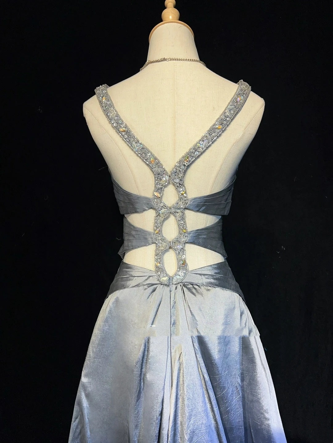 Vintage Prom Dresses Inspo A line Halter Grey Drop Waist Satin 80s Long Formal Gowns With Beads N2863