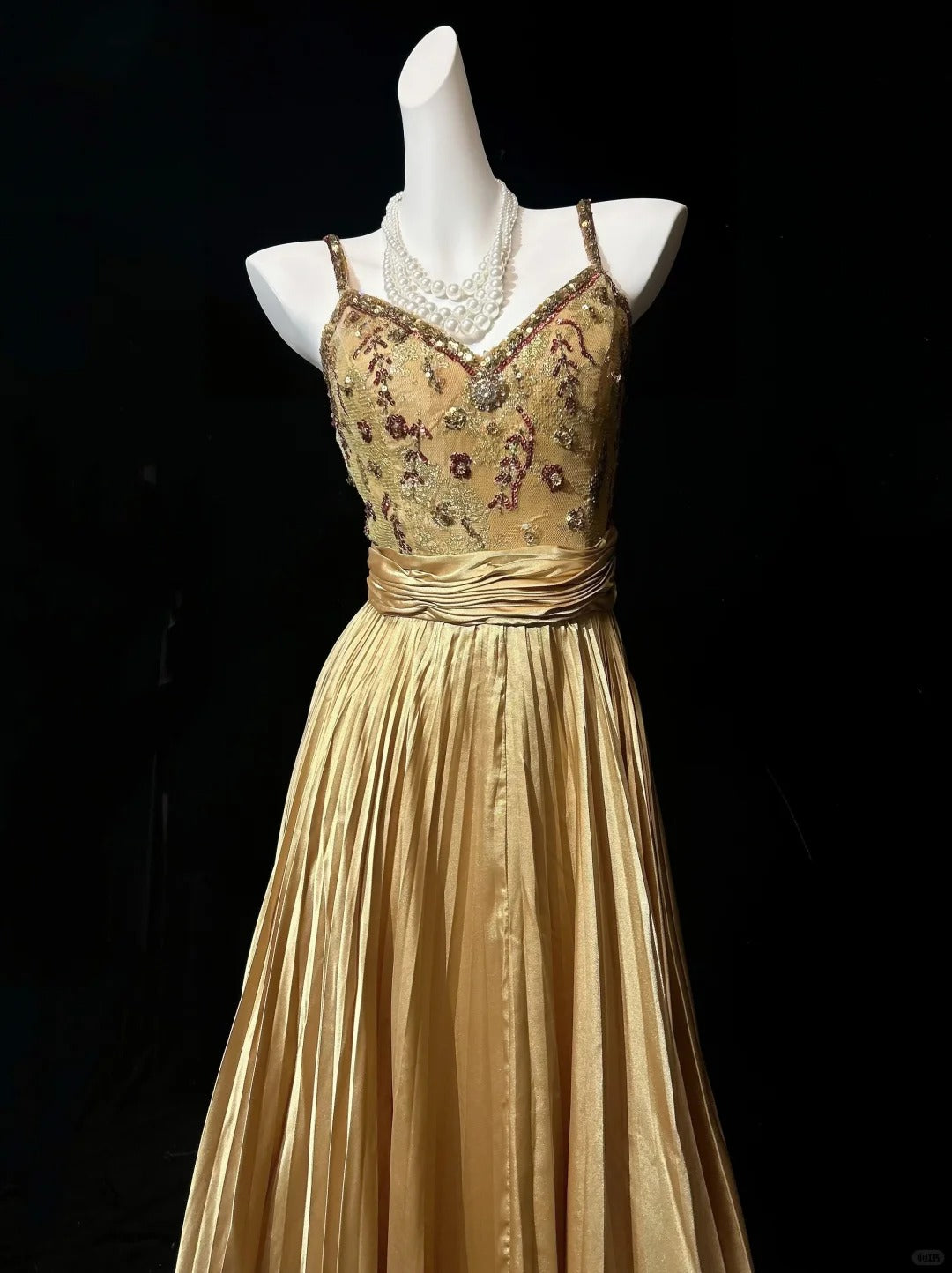 Vintage Prom Dresses 1950s A line Spaghetti Straps Gold Satin With Beads Sleeveless Evening Formal Outfits RB4335