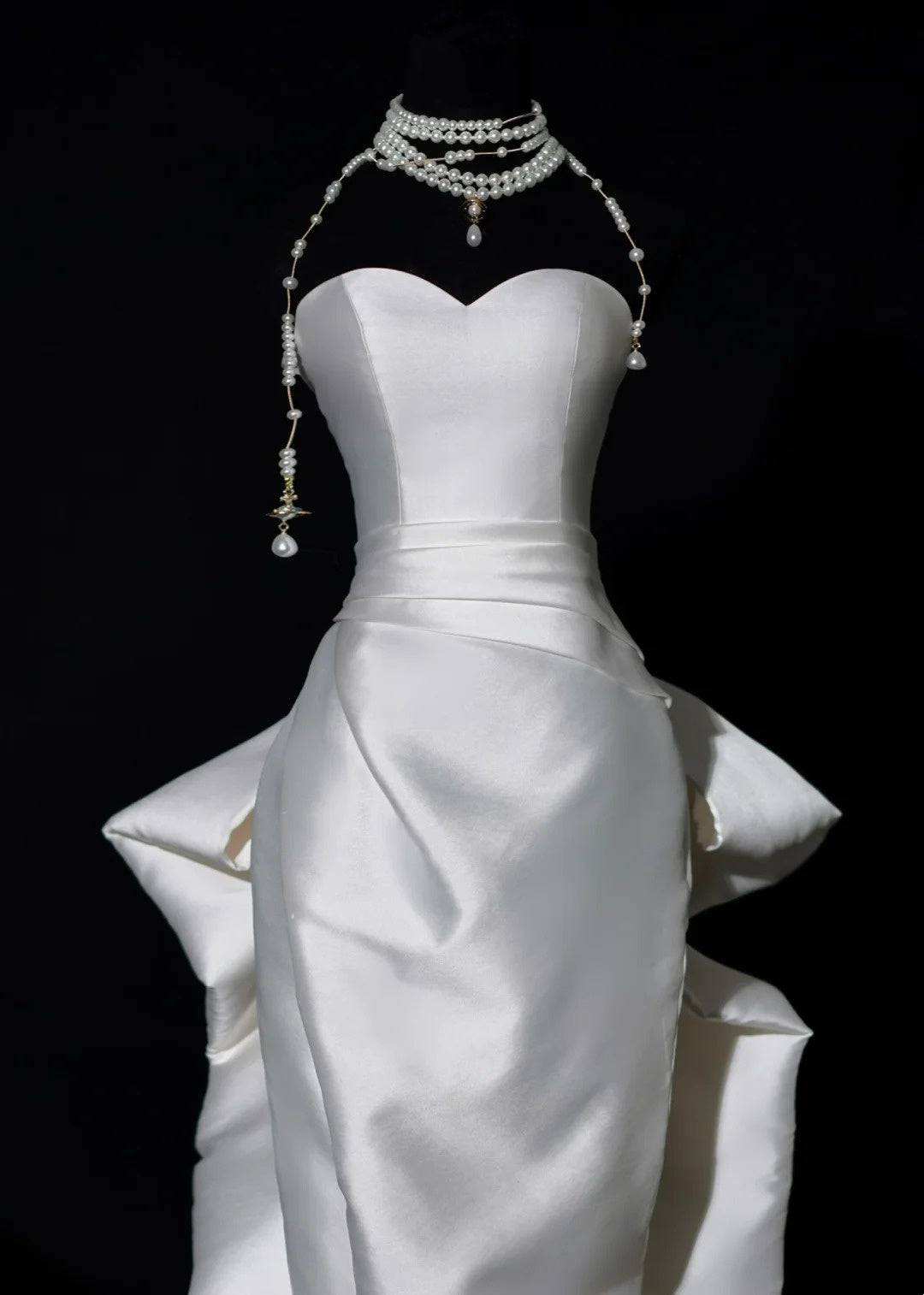 Plain Wedding Dresses Sheath Sweetheart Satin Pleated Brides Dress Fitted Long Bridal Gowns AB2530