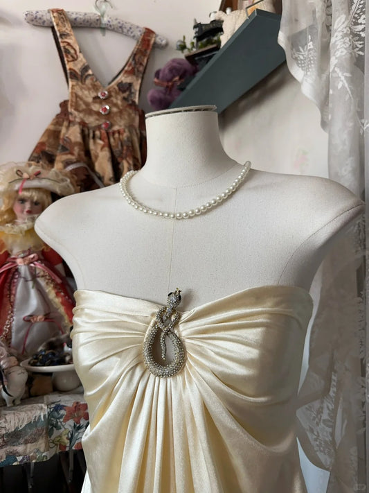 Simple A line Sweetheart Champagne Satin Short Graduation Birthday Gown Homecoming Dresses N3718