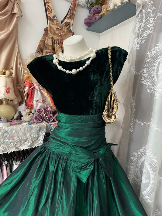 Classy Prom Dresses Ball Gown Scoop Dark Green Satin Velvet Sleeveless Formal Evening Outfits N3777