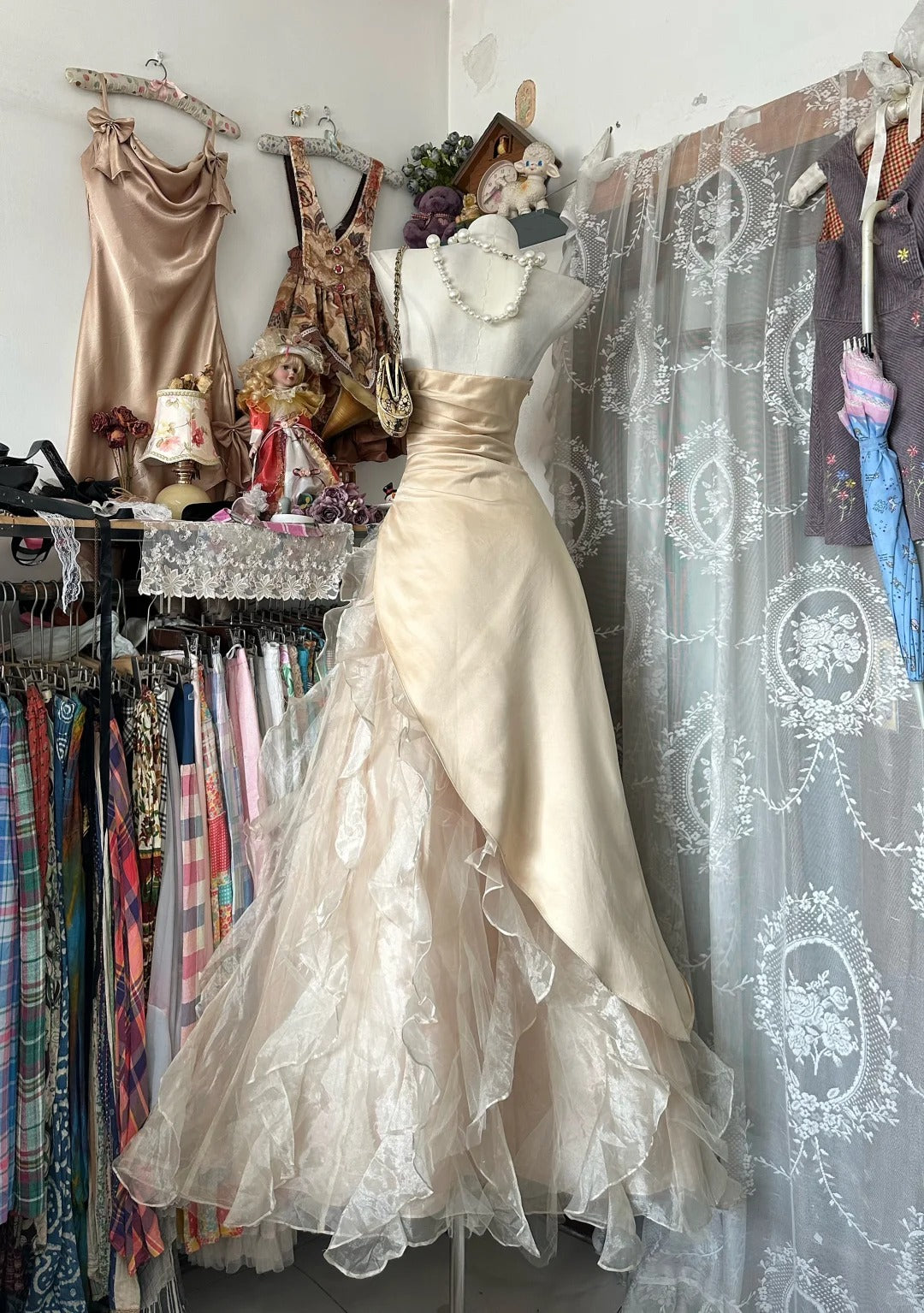 Elegant Ball Gown Strapless Champagne With Beading 18th Birthday Elegant Outfit Formal Prom Dresses N4188