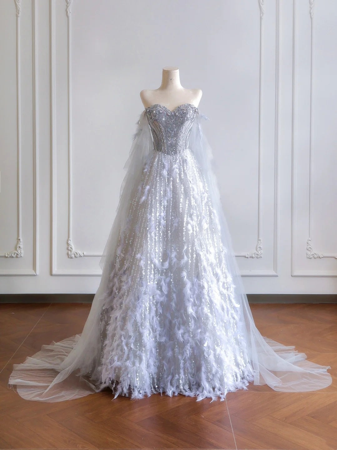 Timeless Ball Gown Sweetheart Silver Sequin With Beaded Feathers Long Prom Dresses Inspiration Party Dress Prom Gowns N306