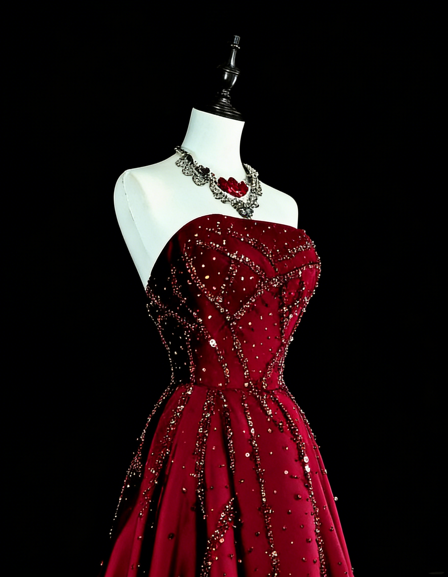 Vintage Prom Dresses A line Strapless Burgundy Tulle With Beaded Bodice Long Party Dress N2377