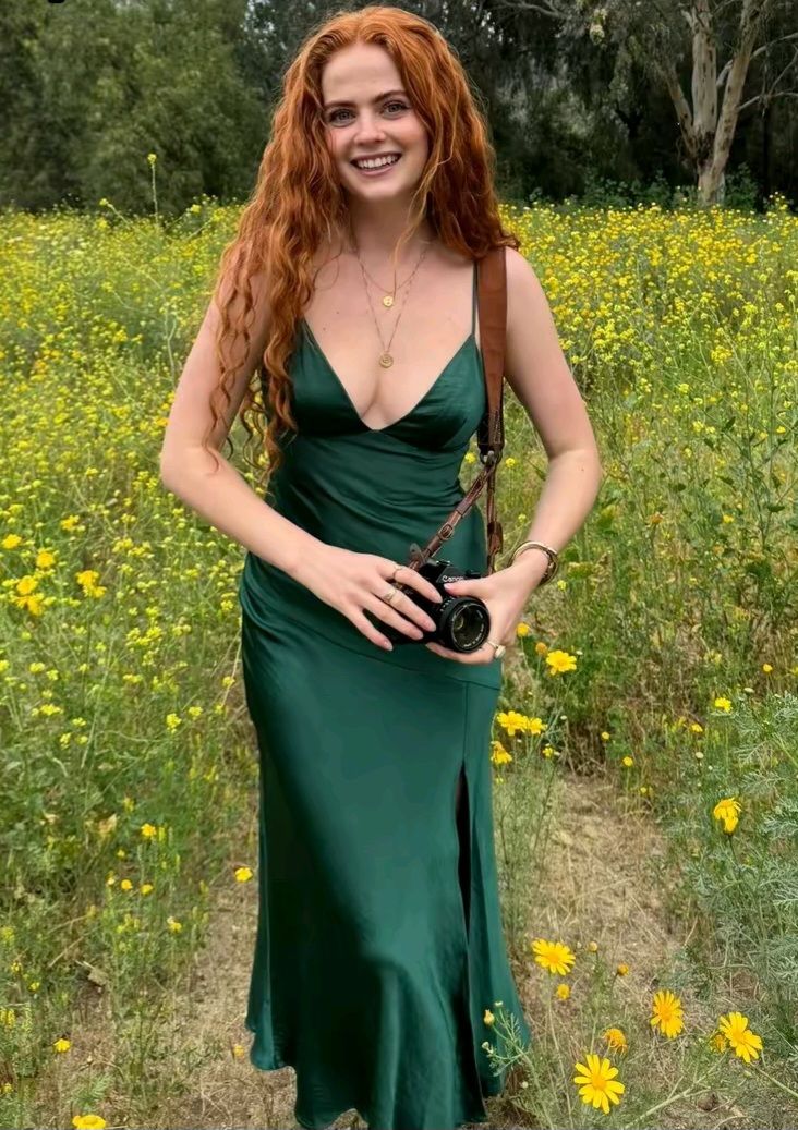 Simple Sheath Spaghetti Straps Silky Satin Dark Green Tea Length Prom Dresses Impress 19th Birthday Outfits Party Gown N244