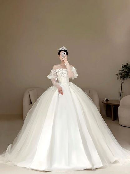 Timeless Women's White Wedding Dress With Long Sleeves Lace for Bride Applique Bride Dress Off The Shoulder Ball Gowns AB912