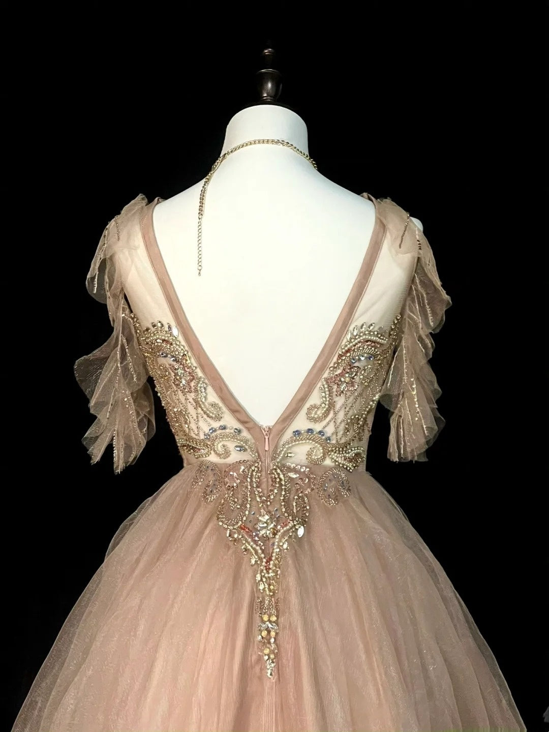 Modest A line Jewel Champagne Tulle With Beaded Bodice College Formal Outfit Long Prom Graduation Dresses For Teens N1301