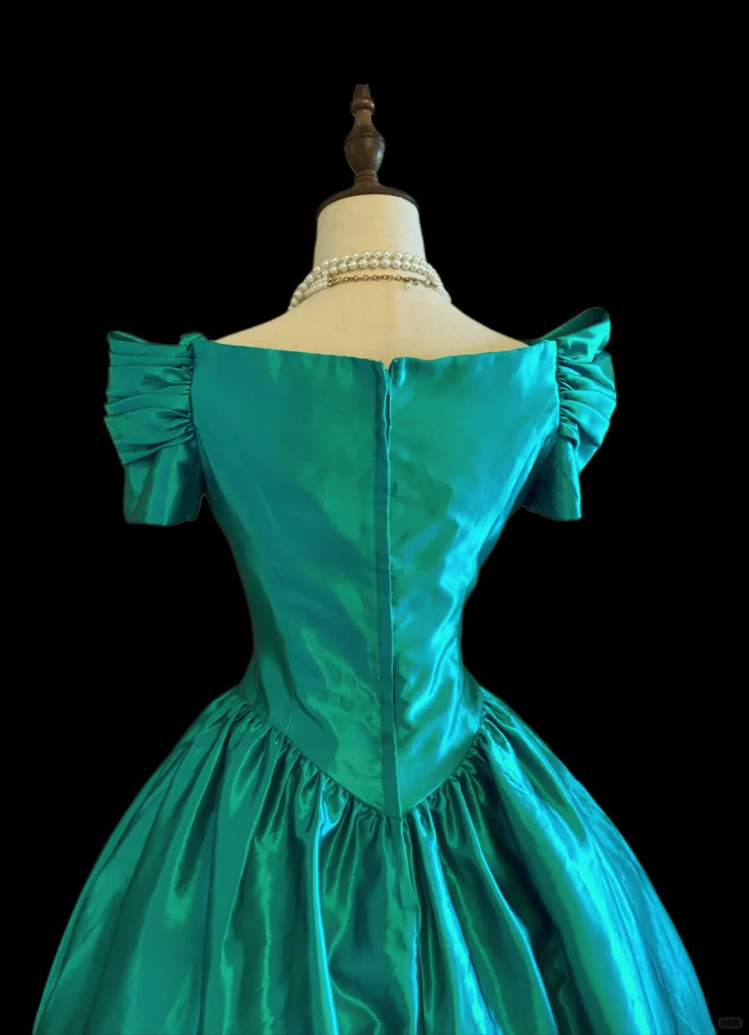 Vintage Ball Gown Green Knee Length Satin Prom Dresses Inspo Evening Outfits RB4023