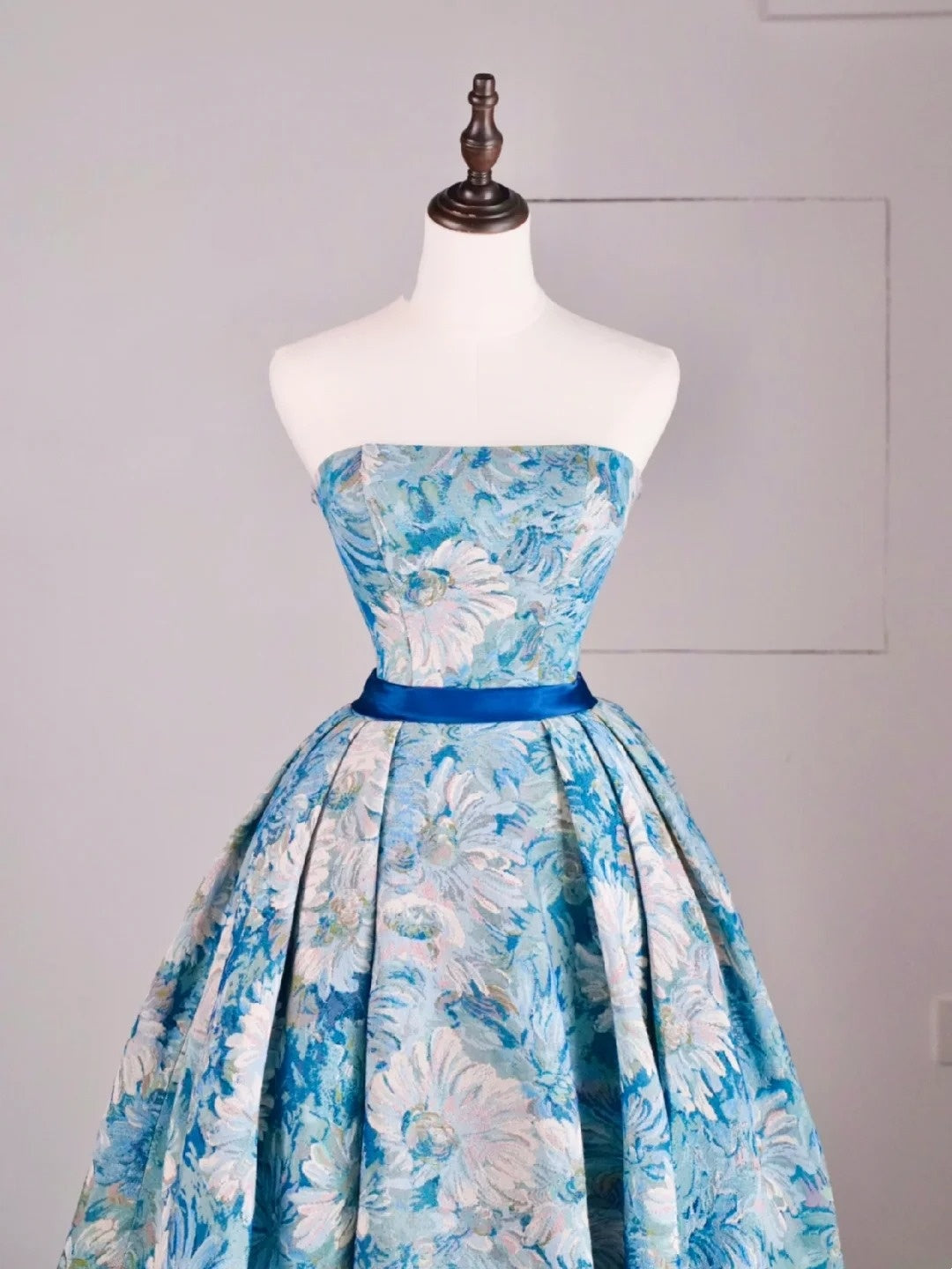 Beautiful Ball Gown Strapless Blue Floral Satin Long Prom Dresses Formal Gowns Inspo Evening Outfit N241