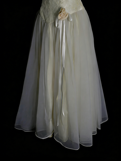 Simple A line Sweetheart Wedding Dresses Tea Length Lace Brides Dress Fitted Bridal Gown N2132