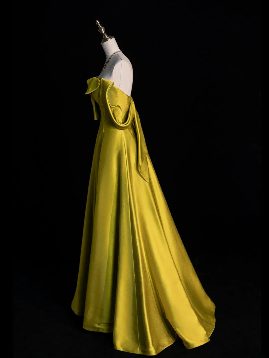 Modest A line Off The Shoulder Satin Green College Formal Outfit Long Prom Graduation Dresses For Teens N1168