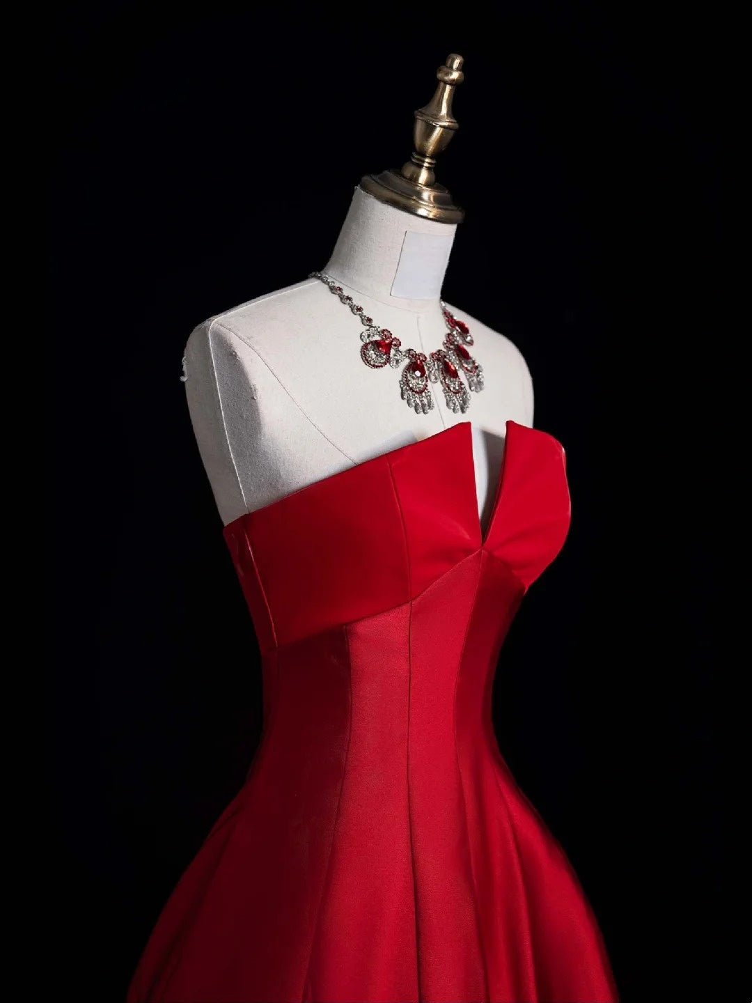 Modest Ball Gown Strapless Red Pleated Ruffles Long Prom Dresses Night Semi Formal Dress N691
