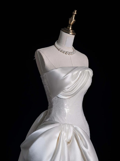 Princesses Elegant Sheath Strapless White Sequined With Satin Train Wedding Gown Short Fairytale Summer Wedding Dresses N668