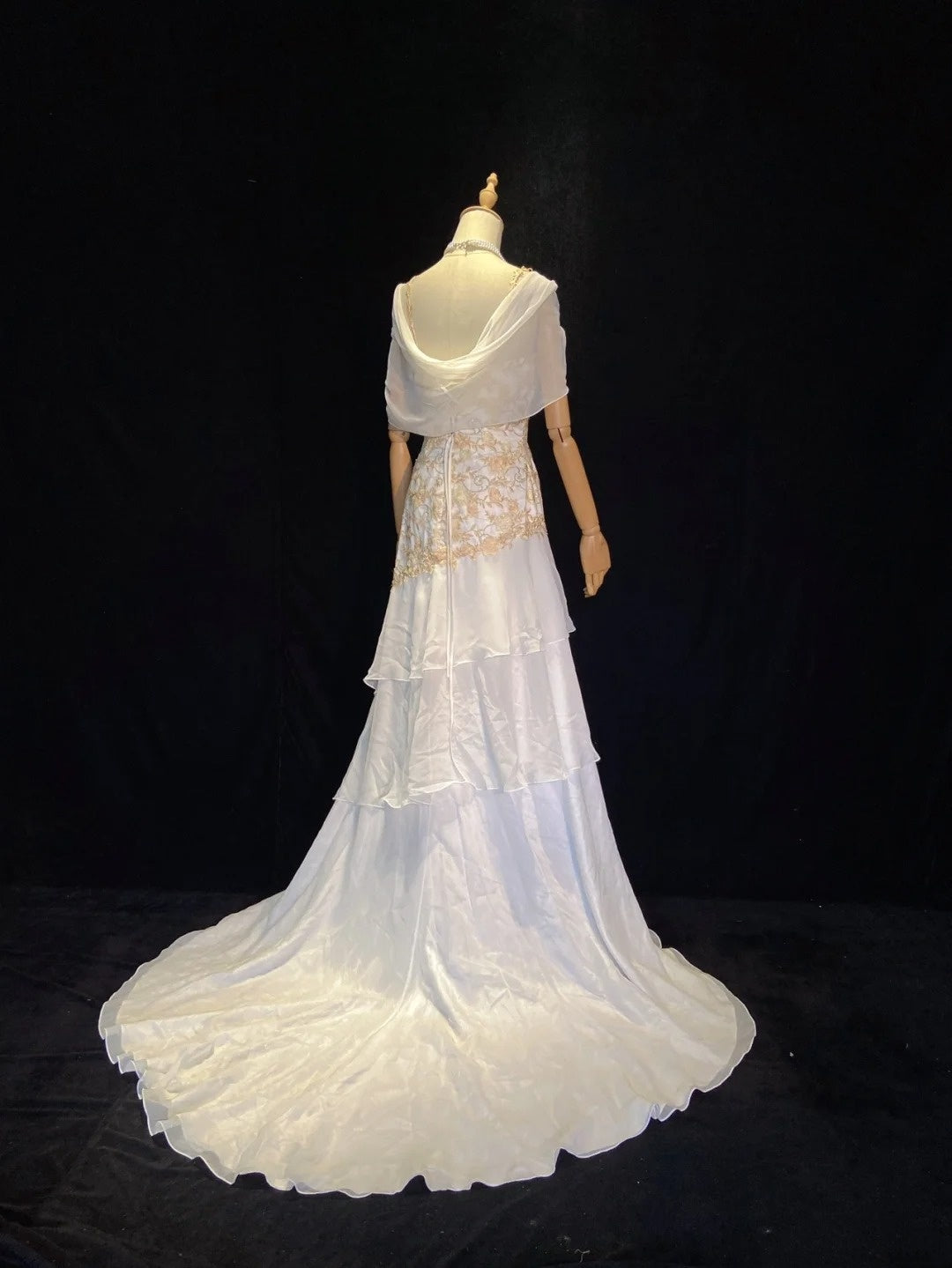 Beautiful Prom Dresses Mermaid Spaghetti Strap Gold Lace With Sleeves Long Formal Evening Outfits N3659