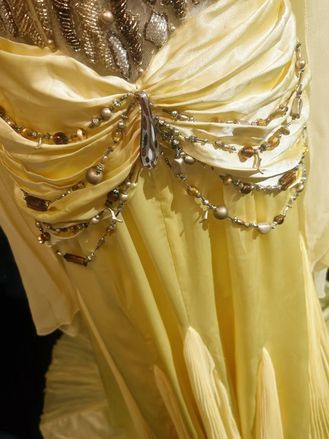 Vintage Prom Dresses A Line Halter Yellow 70s With Beading Chiffon Long Formal Party Dress N2526