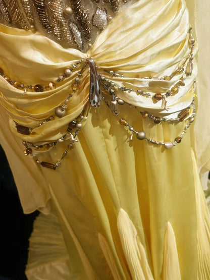 Vintage Prom Dresses A Line Halter Yellow 70s With Beading Chiffon Long Formal Party Dress N2526