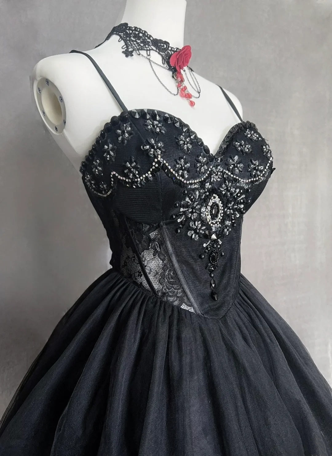 Pretty Ball Gown Spaghetti Strap Little Black Tulle Short Mini Homecoming Dresses N2521