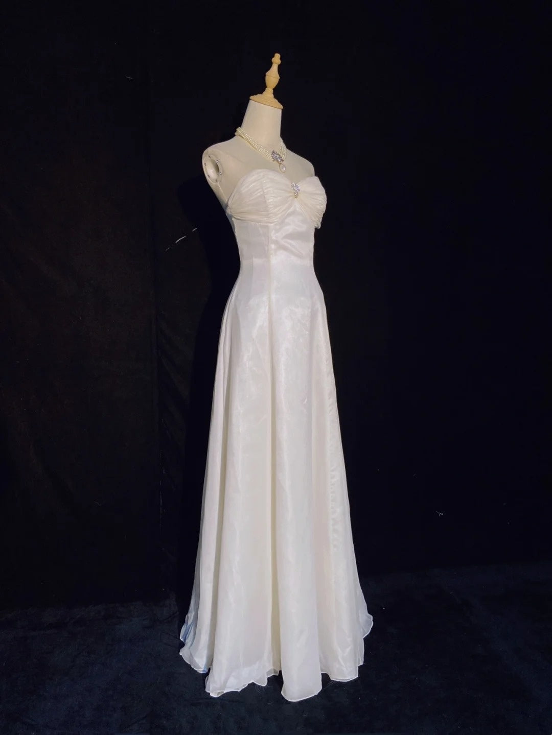 Beautiful Prom Dresses A Line Sweetheart White Chiffon With Ruffle Long Evening Outfits N3335