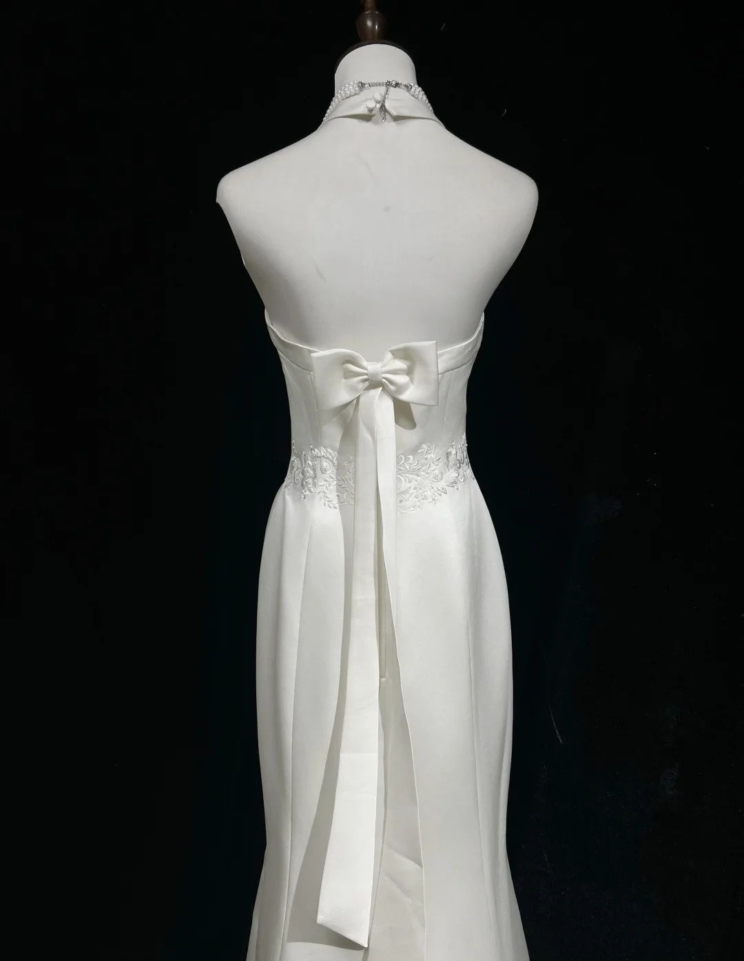 Unique Wedding Dresses Mermaid Halter Satin Boho Embroidery White Long Bridal Gown N3290