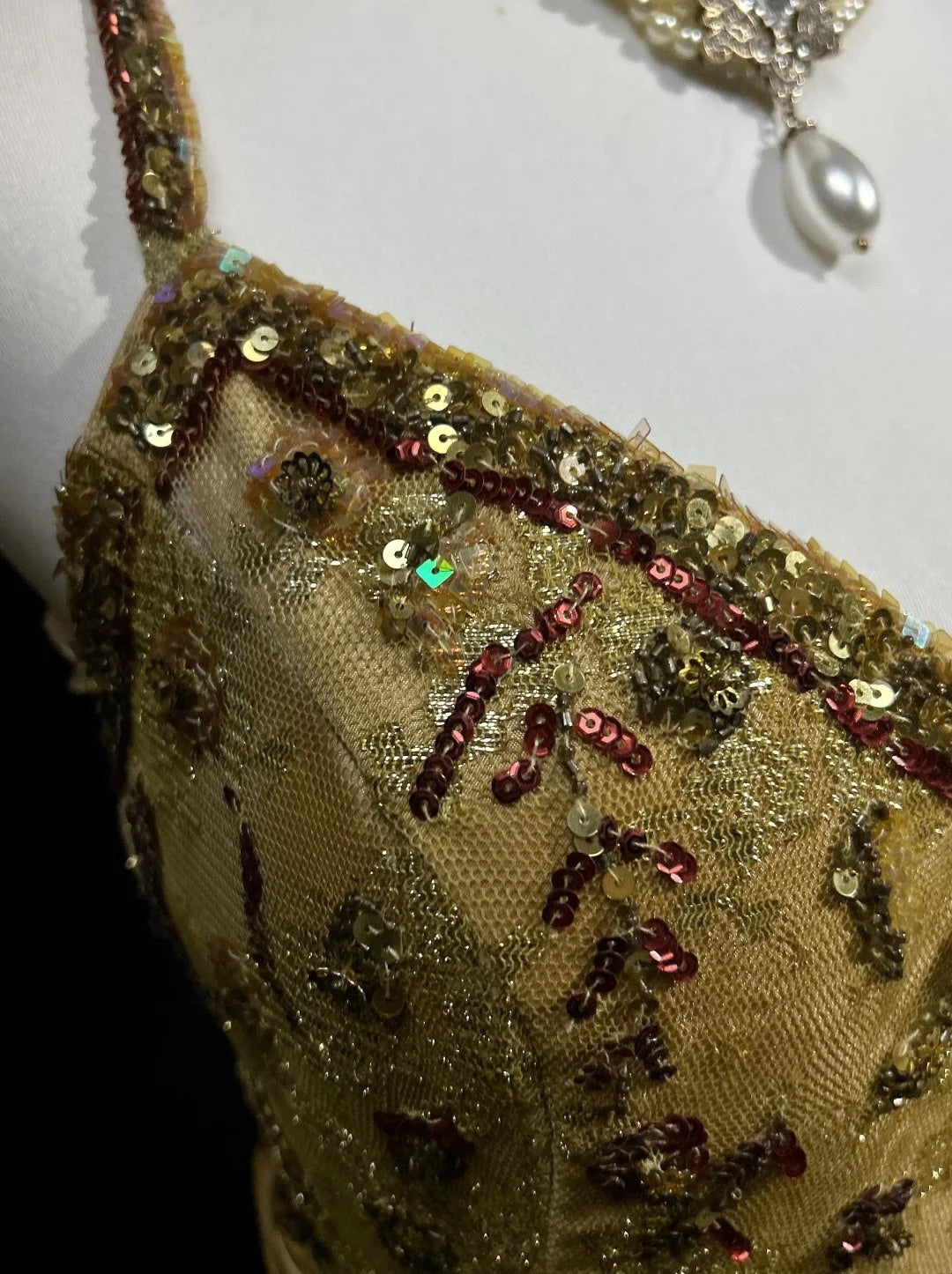 Vintage Prom Dresses A Line Spaghetti Strap Gold Satin With Ruffles Beading Long Formal Dress N2501