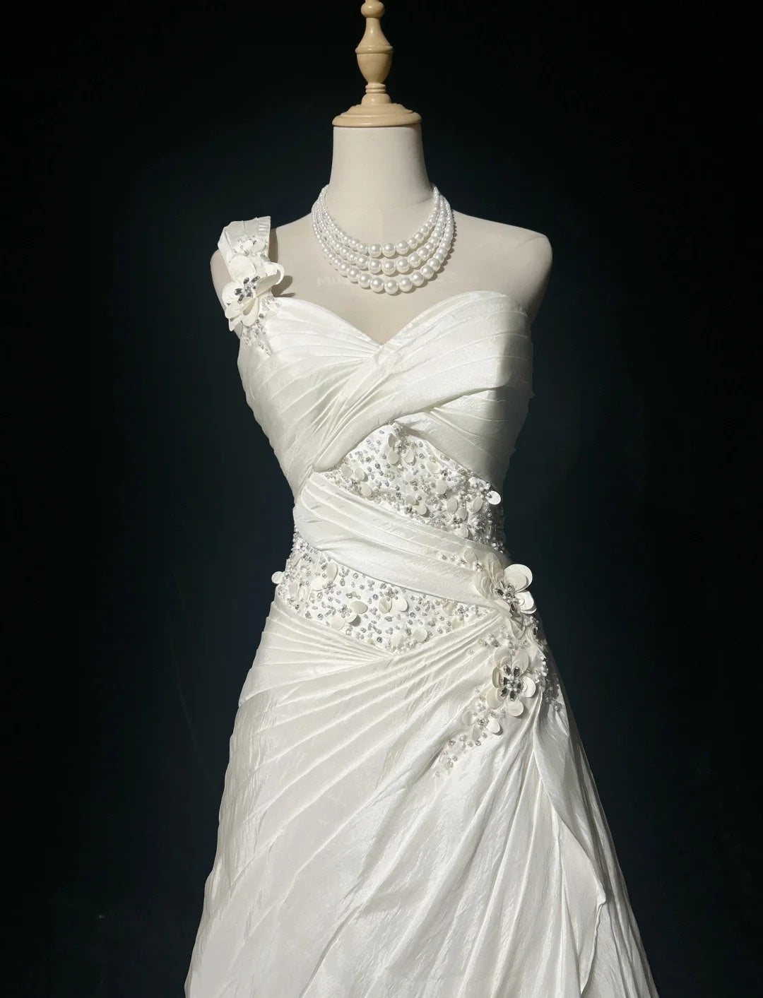 Princess Wedding Dress Ball Gown One Shoulder Satin Cream Ivory With Tiered Bridal Gown for Big Day RC0131