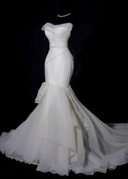 Plain Wedding Dresses Mermaid Strapless Ivory Sleeveless Brides Dress Fitted Bridal Gowns AB2526