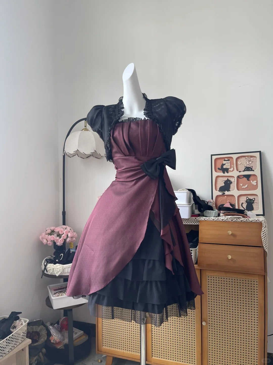 Vintage Ball Gown Spaghetti Strap Burgundy With Cape Satin 16th Birthday Homecoming Dress Graduation Outfit RB6792