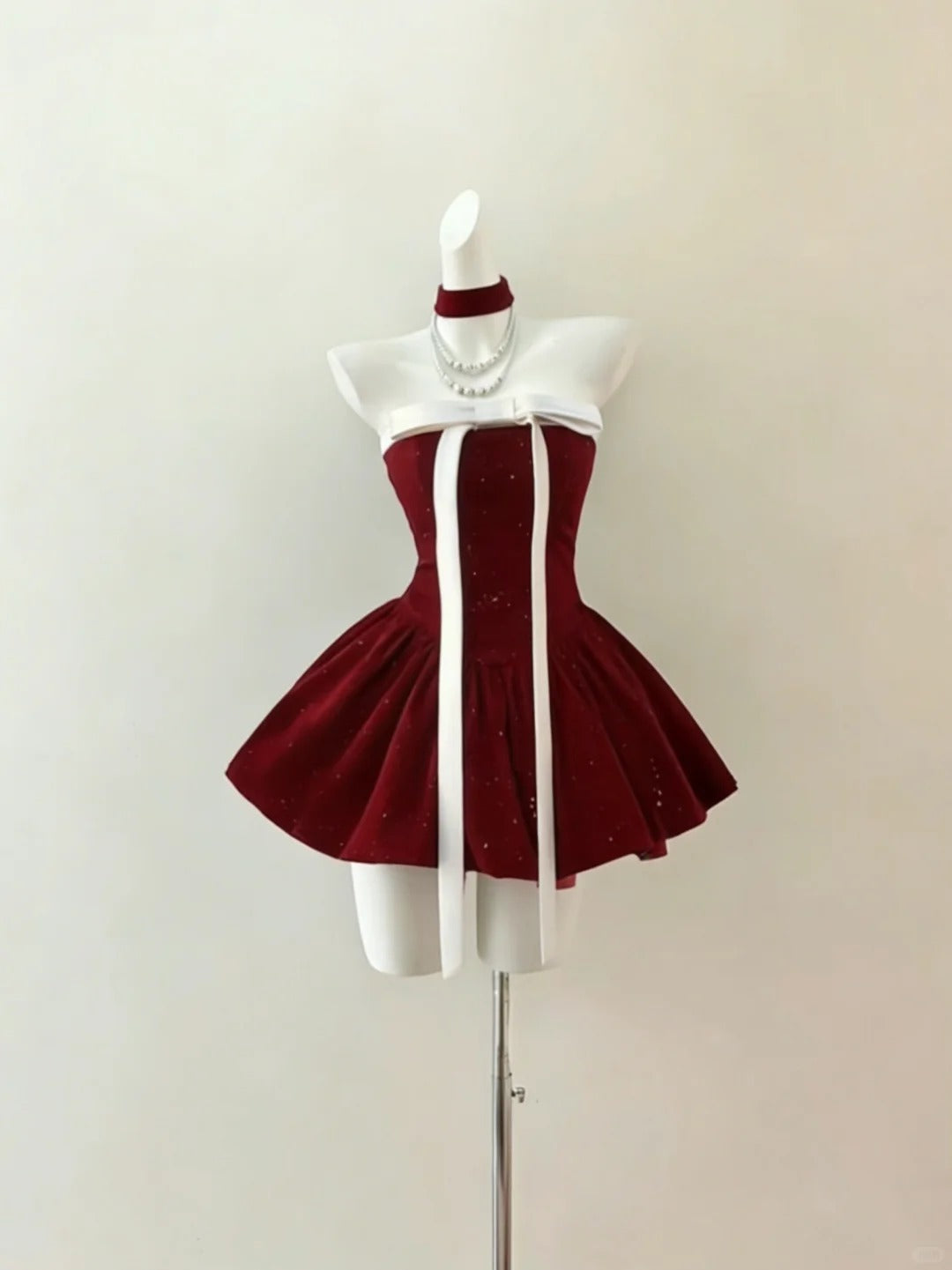 Elegant Ball Gown Strapless Dark Red Velvet Mini Short Cocktail Gown Homecoming Dresses Ideas Hoco Outfits RB4828