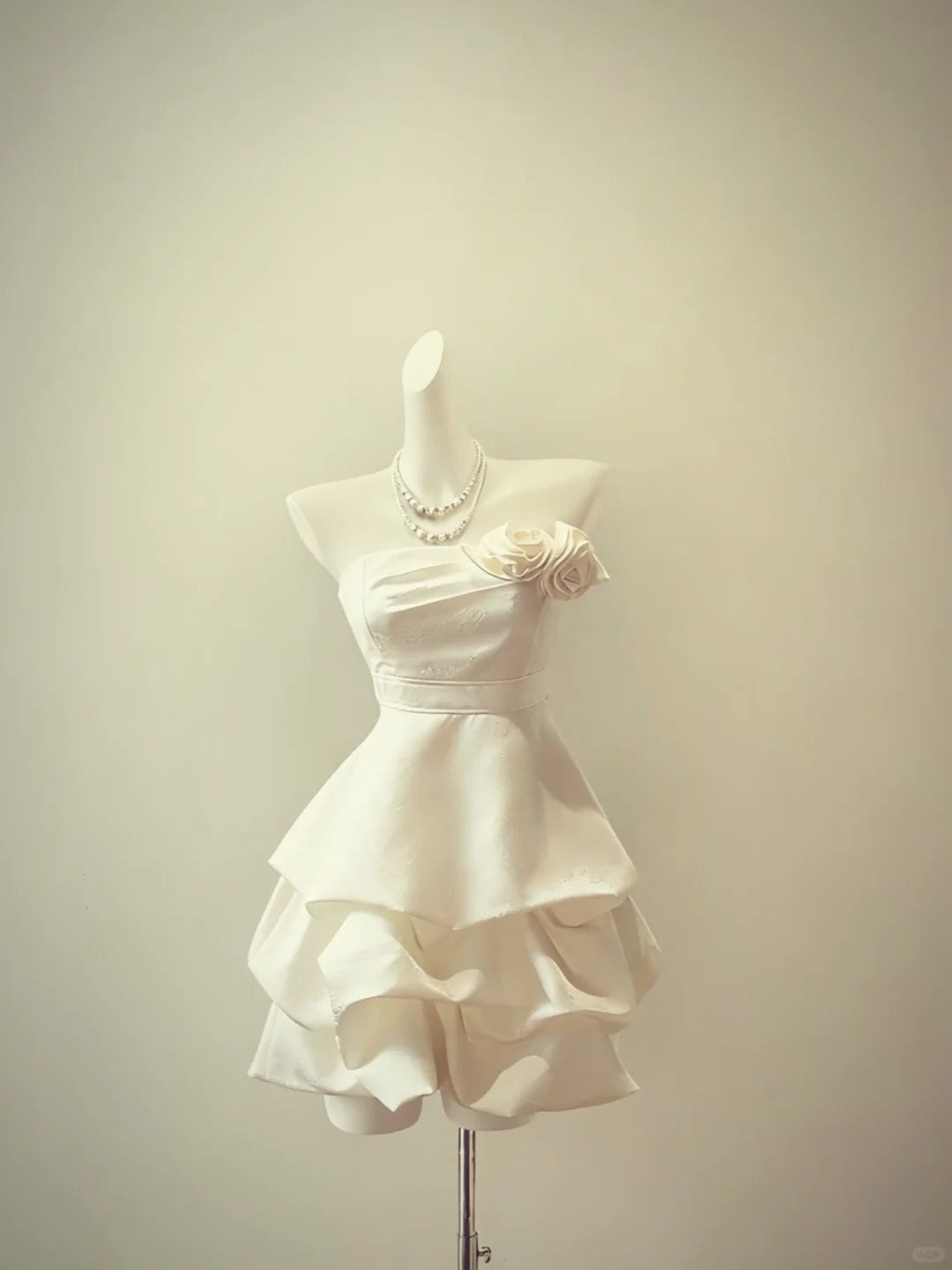 Cute Ball Gown Strapless Ivory Short Cocktail Dress Homecoming Dresses Ideas Hoco Outfits RB4777