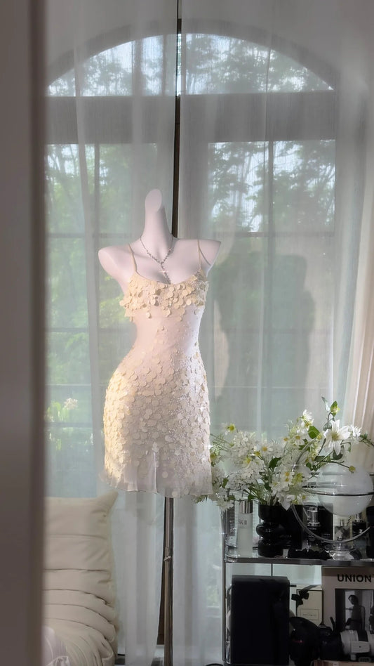 Cute Sheath Spaghetti Strap White Short Ideas 16th Birthday Dress Homecoming Outfits N3549