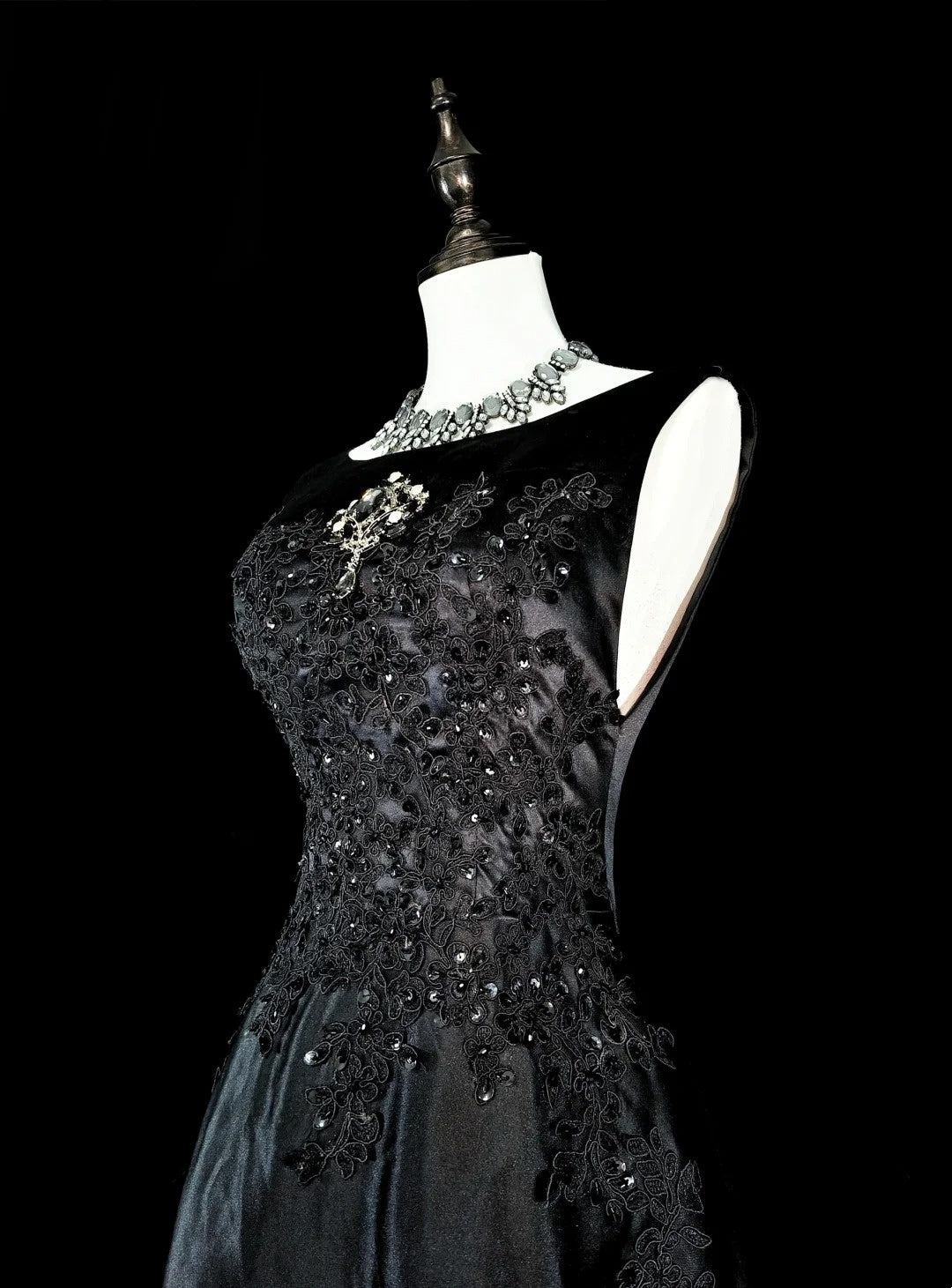 Vintage Prom Dresses Aesthetic A line Scoop Black Tulle With Appliques Long Formal Dress N2158
