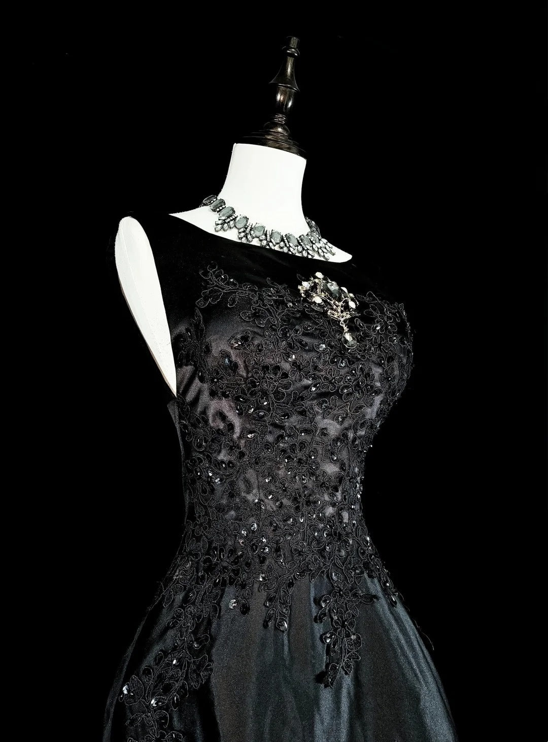 Vintage Prom Dresses Aesthetic A line Scoop Black Tulle With Appliques Long Formal Dress N2158