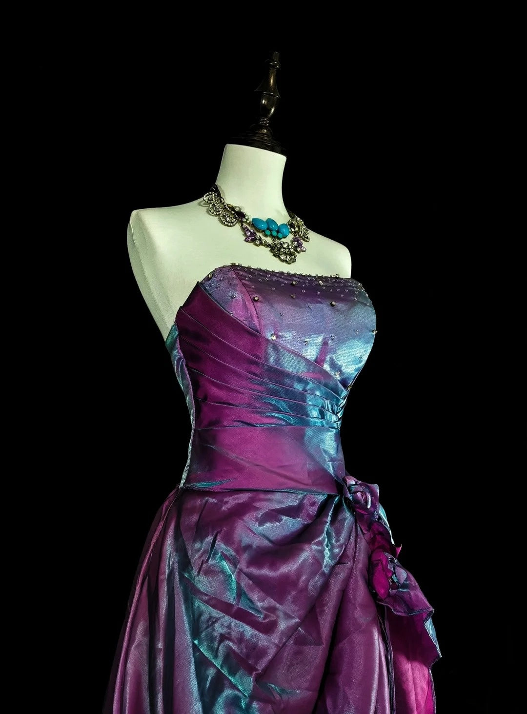 Vintage Prom Dresses Aesthetic 1950s Retro Ball Gown Strapless Grape Long With Ruffles N2007