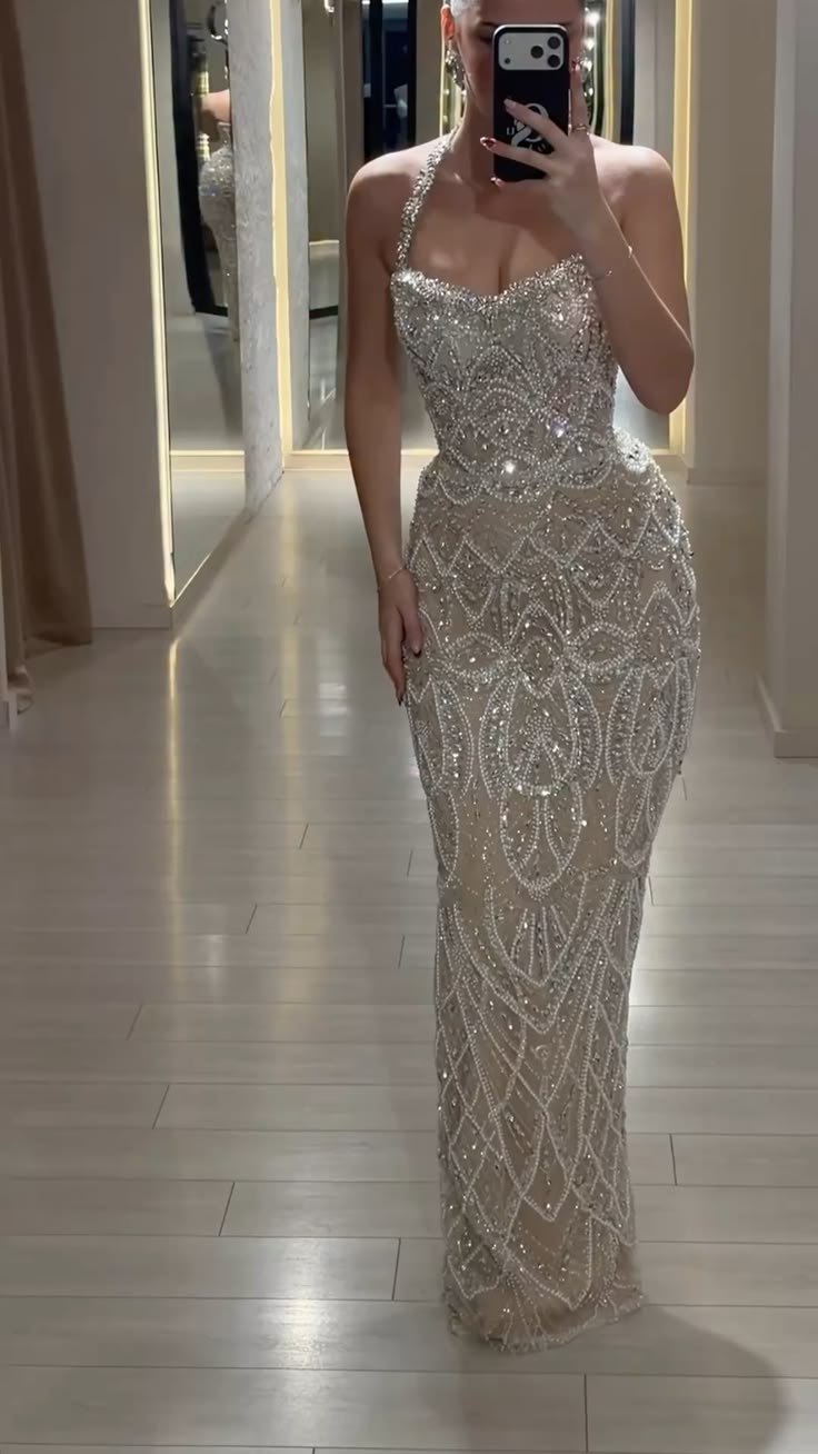 Elegant Formal Prom Dress Floor Length Champagne Mermaid Halter Women Girls Evening Gown for Special Occasions RC0186