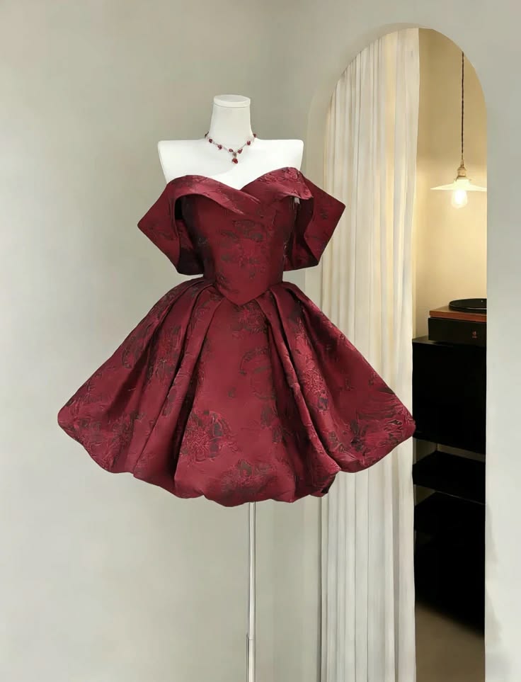 Simple Ball Gown Burgundy Off The Shoulder Satin Short Homecoming Dresses Party Cocktail Hoco Outfits RB8752