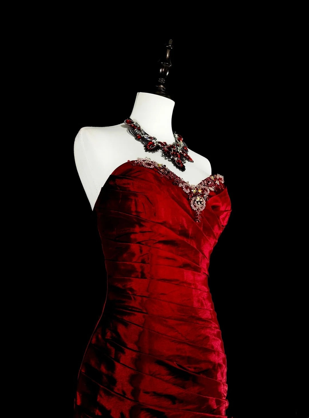 Vintage Prom Dresses Mermaid Sweetheart Burgudy Satin With Beads Folds Long Formal Dress N2385